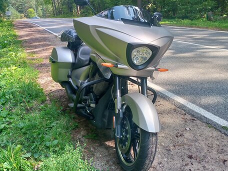 2014 Victory Cross Country, серый, 900000 рублей, вид 3