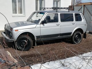 2011 Lada (ВАЗ) 2131 (4x4) 213105 I, серебристый, 300000 рублей, вид 2