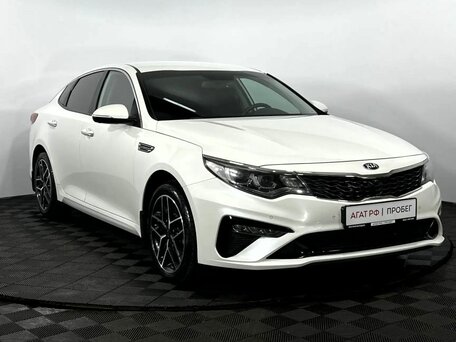 2019 Kia Optima IV Рестайлинг, белый, 2275000 рублей, вид 4