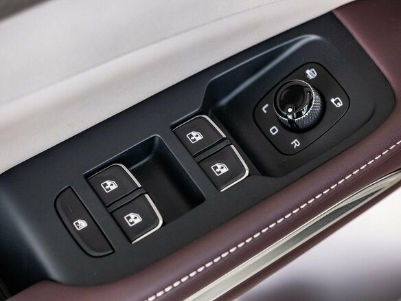 2025 Bestune T90 I, серебристый, 3131000 рублей - вид 28