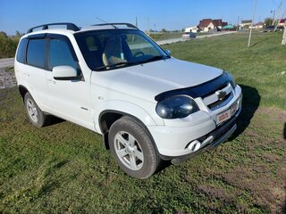 2018 Chevrolet Niva I Рестайлинг, белый, 800000 рублей, вид 2
