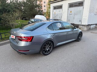 2016 Skoda Superb III, серый, 2750000 рублей, вид 4