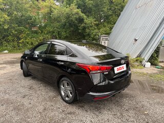 2020 Hyundai Solaris II Рестайлинг, чёрный, 1600000 рублей, вид 4