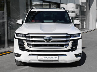 2021 Toyota Land Cruiser 300 Series, белый, 8498000 рублей, вид 2