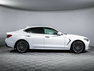 2019 Genesis G70 I, белый, 1999000 рублей, вид 4