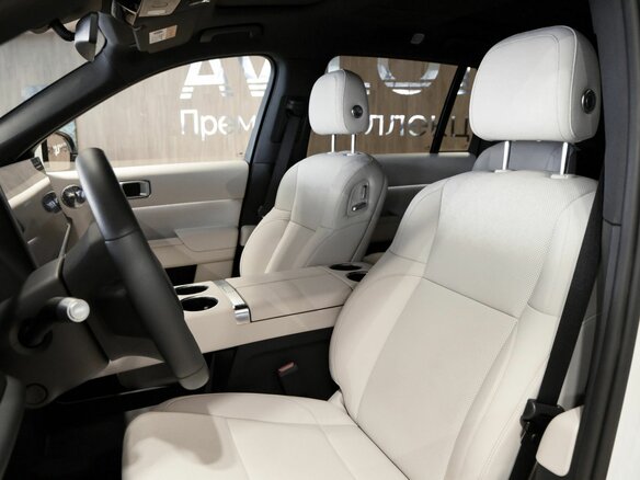 2025 Li Auto (Lixiang) L9 52.3 kWh I Рестайлинг, белый, 11990000 рублей - вид 13