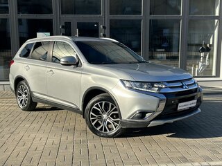 2016 Mitsubishi Outlander III Рестайлинг 2, серебристый, 1580000 рублей, вид 3