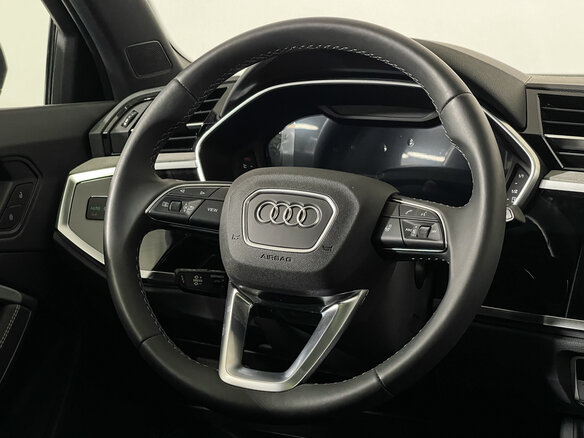 2026 Audi Q3 45 TFSI II (F3), белый, 5499500 рублей - вид 9