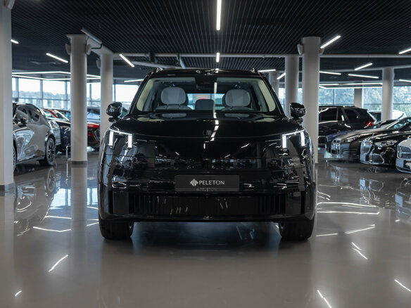 2026 Lynk & Co 900, чёрный, 7700000 рублей - вид 2