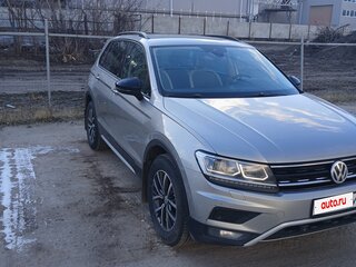 2019 Volkswagen Tiguan II, серебристый, 1850000 рублей, вид 3