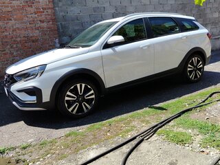 2024 Lada (ВАЗ) Vesta SW Cross I Рестайлинг (NG), белый, 1750000 рублей, вид 5