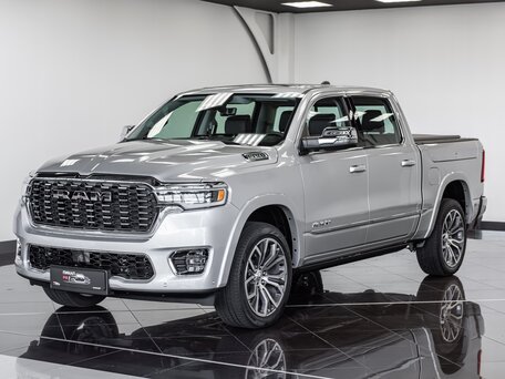 2026 Ram 1500 Crew Cab V Рестайлинг, серебристый, 10390000 рублей, вид 1