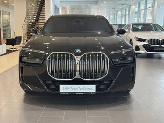 2026 BMW 7 серии 740i xDrive VII (G70), чёрный, 15500000 рублей, вид 2