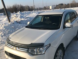 2013 Mitsubishi Outlander III, белый, 1760000 рублей, вид 2