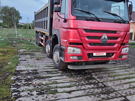 2022 Sinotruk Howo ZZ3407, красный, 3300000 рублей, вид 1