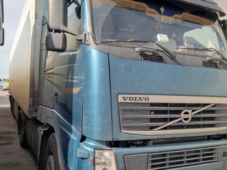 2014 Volvo FH, синий, 5200000 рублей, вид 2