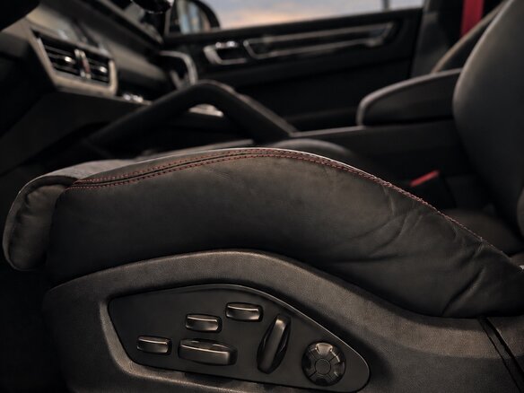 2023 Porsche Cayenne GTS III, чёрный, 15300000 рублей - вид 17