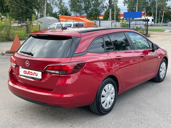 2020 Opel Astra K Рестайлинг, красный, 1240000 рублей - вид 5