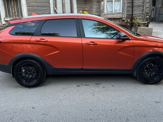 2019 Lada (ВАЗ) Vesta SW Cross I, оранжевый, 900000 рублей, вид 5
