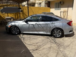 2018 Honda Civic X, серебристый, 1780000 рублей, вид 4
