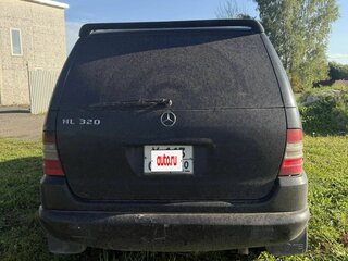 2000 Mercedes-Benz M-Класс 320 I (W163), чёрный, 450000 рублей, вид 2
