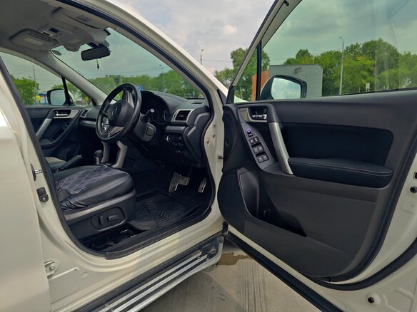 2012 Subaru Forester IV, белый, 1650000 рублей - вид 7