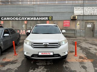 2012 Toyota Highlander II (XU40) Рестайлинг, белый, 2450000 рублей, вид 2