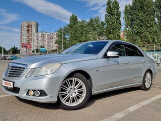2009 Mercedes-Benz E-Класс 220 5G-Tronic IV (W212, S212, C207), серебристый, 1690000 рублей, вид 1