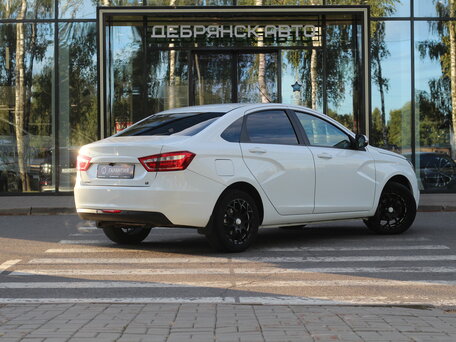 2019 Lada (ВАЗ) Vesta I, белый, 940000 рублей, вид 3