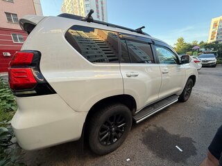 2018 Toyota Land Cruiser Prado 150 Series Рестайлинг 2, белый, 6500000 рублей, вид 3