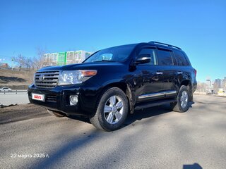 2012 Toyota Land Cruiser 200 Series Рестайлинг 1, чёрный, 3400000 рублей, вид 1