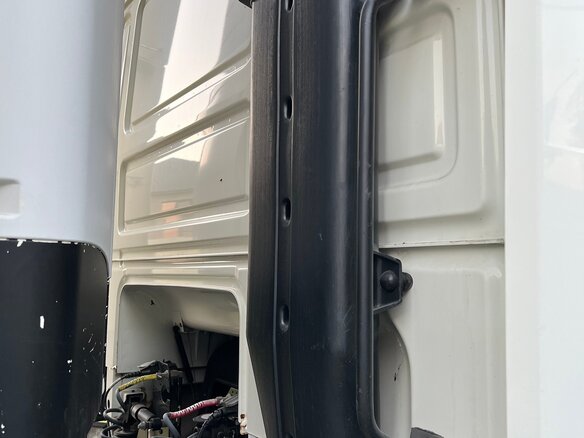 2015 DAF XF 105, белый, 5500000 рублей - вид 19