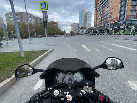 2011 Triumph Sprint GT, серебристый, 530000 рублей - вид 13