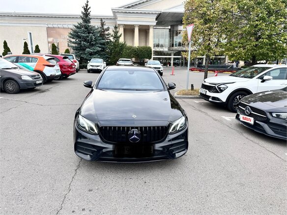 2019 Mercedes-Benz E-Класс 200 V (W213, S213, C238), чёрный, 2400000 рублей