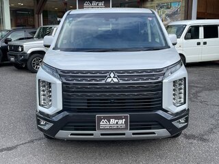 2023 Mitsubishi Delica D:5 I Рестайлинг, белый, 3500000 рублей, вид 2