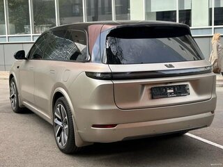 2025 Li Auto (Lixiang) L9 52.3 kWh I Рестайлинг, золотистый, 8400000 рублей, вид 4