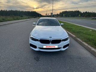 2019 BMW 5 серии 530e VII (G30/G31/G38), белый, 3680000 рублей, вид 2