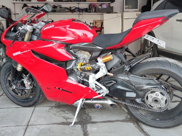 2012 Ducati 1199 Panigale, красный - вид 2
