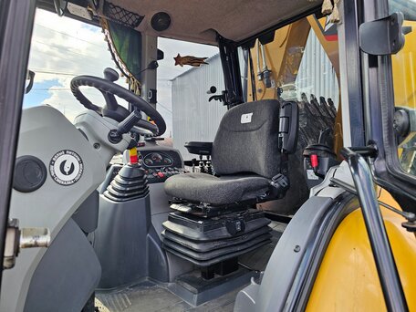 2015 Caterpillar 444, 10000000 рублей, вид 5