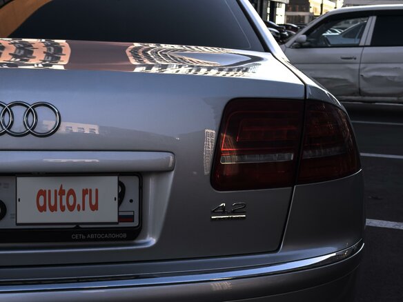 2007 Audi A8 Long II (D3) Рестайлинг 2, серебристый, 1100000 рублей - вид 17