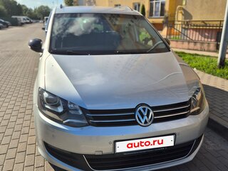 2011 Volkswagen Sharan II, серебристый, 1420000 рублей, вид 1