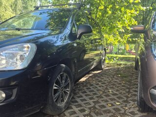 2011 Kia Carens II (UN), чёрный, 610000 рублей, вид 2