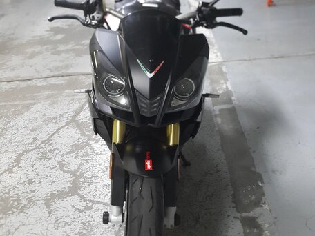2012 Aprilia Tuono V4, чёрный, 900000 рублей, вид 1