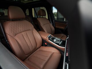 2025 BMW X5 40d IV (G05/G18) Рестайлинг, серый, 13890000 рублей, вид 4