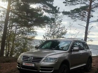 2006 Volkswagen Touareg I, бежевый, 900000 рублей, вид 2