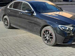 2021 Mercedes-Benz E-Класс 200 V (W213, S213, C238) Рестайлинг, чёрный, 4500000 рублей, вид 4