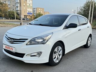 2015 Hyundai Solaris I Рестайлинг, белый, 1200000 рублей, вид 1