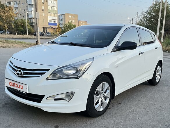 2015 Hyundai Solaris I Рестайлинг, белый, 1200000 рублей