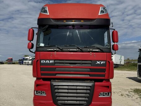 2007 DAF XF 105, красный, 2300000 рублей, вид 1