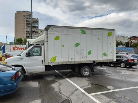 2004 Ford E-series, белый, 1050000 рублей, вид 5